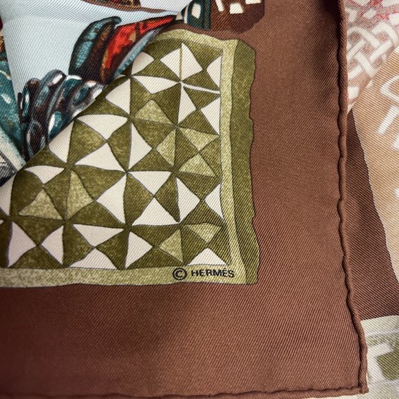 Hermes scarf Carre 90 Browns Silk100% - Picture 10 of 11